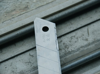 <a href='http://www.huishoufuzhuang.com/product/3.htm' class='text_a'>模具激光焊機</a>精密控制，薄筋無損，無變形