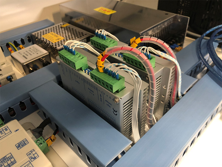 臺式激光切割機的精密驅動器 臺式激光切割機的精密驅動器