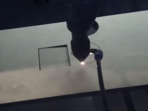 150W CO2 激光切割機(jī) STJ1390 切 18mm MDF板 150W CO2 激光切割機(jī) STJ1390 切 18mm MDF板