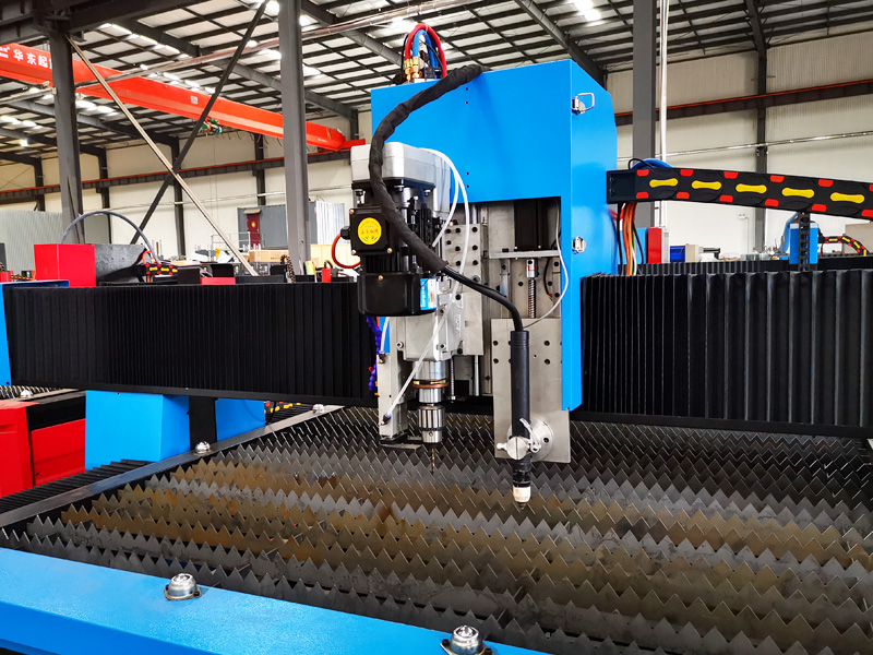 帶鉆孔頭的數(shù)控等離子切割槍 帶鉆孔頭的數(shù)控等離子切割槍