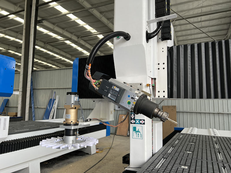 工業級四軸數控木工雕刻機帶圓盤自動換刀裝置