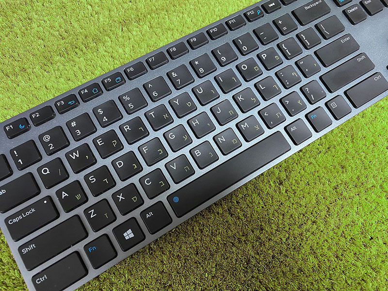 激光雕刻的筆記本電腦鍵盤 激光雕刻的筆記本電腦鍵盤