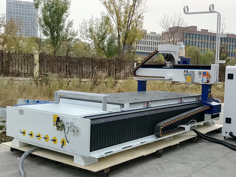 4x8 帶換刀裝置的自動換刀數控木雕機 4x8 帶換刀裝置的自動換刀數控木雕機