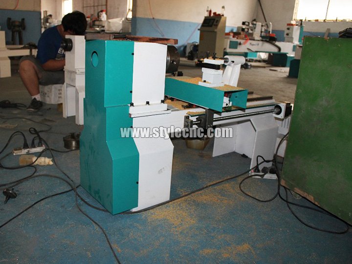 臺(tái)式木工車床