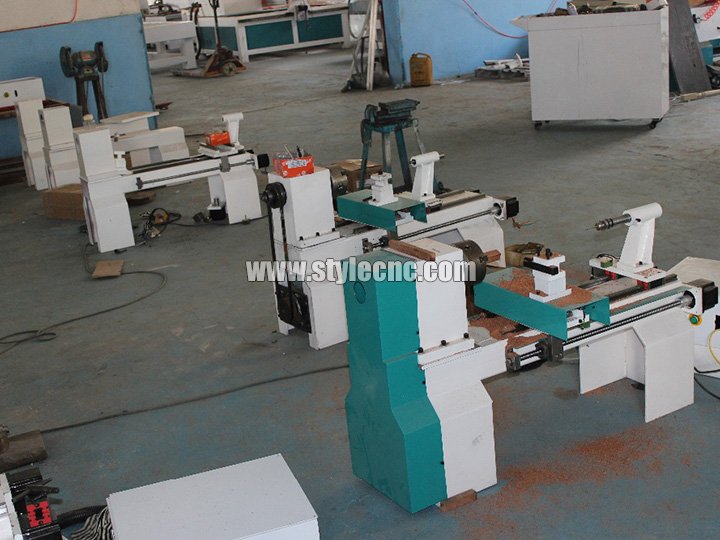 迷你臺(tái)式木工車床，適用于小型木制工藝品和藝術(shù)品