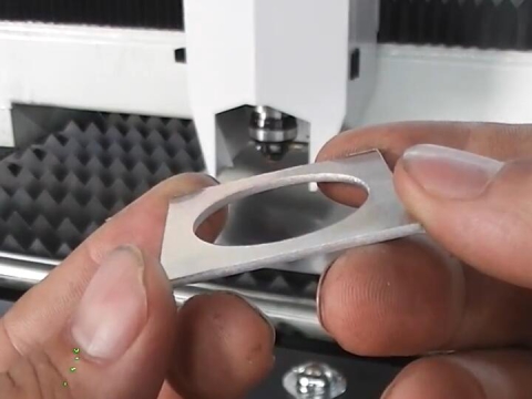 1000W 光纖激光切割機1.5mm 鋁板