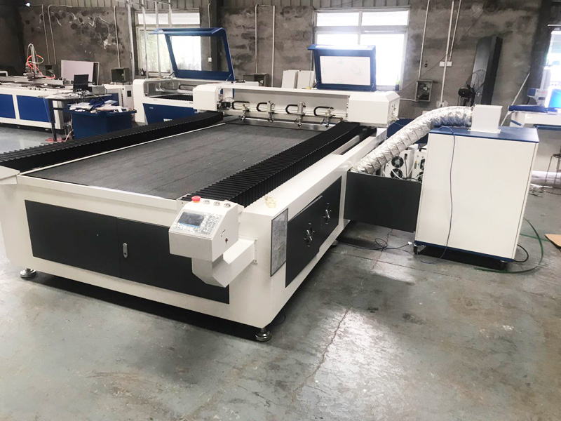 美國(guó)多頭激光切割機(jī)