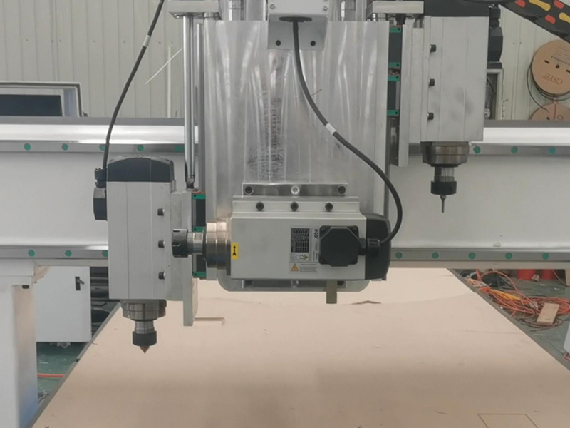 工業(yè) 4x8 用于木門(mén)制造的數(shù)控雕刻機(jī)