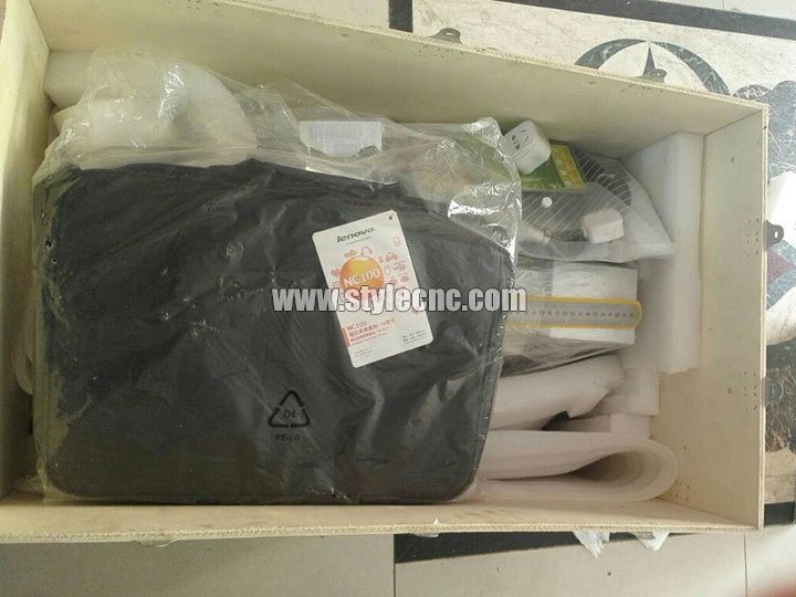 20W MOPA光纖激光打標(biāo)機(jī)發(fā)往美國(guó)