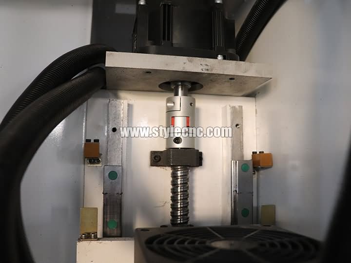 Carousel自動換刀數控加工中心滾珠絲杠