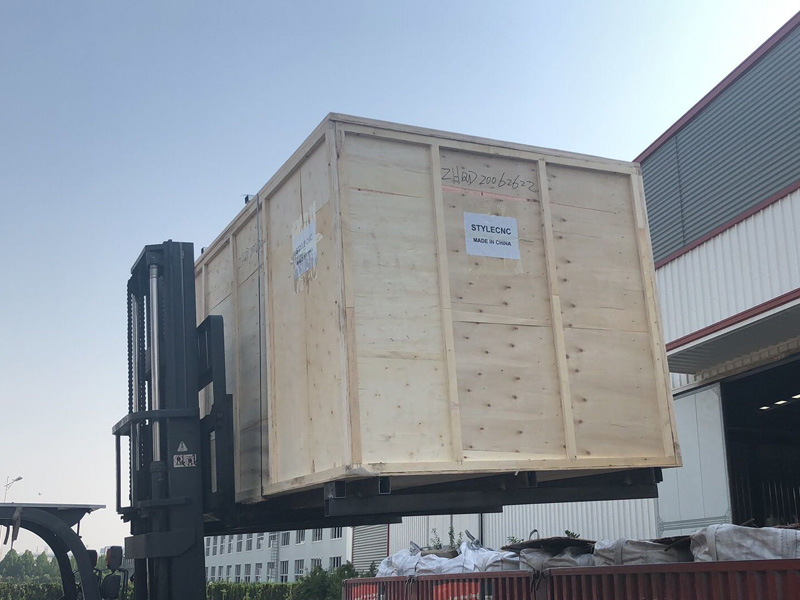 數(shù)控等離子切割工作臺(tái)的包裝和交付 數(shù)控等離子切割工作臺(tái)的包裝和交付