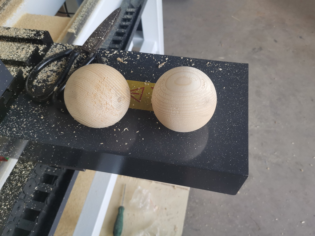 適合業(yè)余愛好者制作天然圓木珠的臺式木工車床