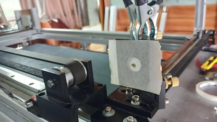 調整第一面鏡反射角度