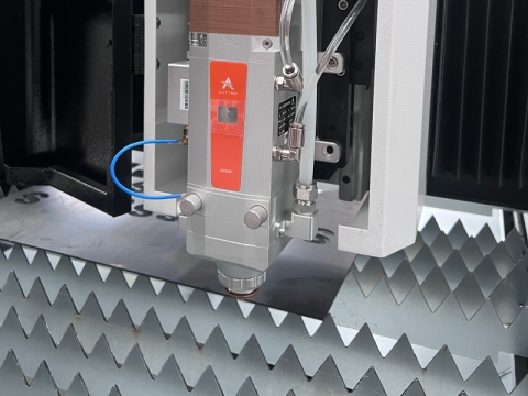 2024年最便宜的光纖激光切割機,用于切割金屬板 2024年最便宜的光纖激光切割機,用于切割金屬板