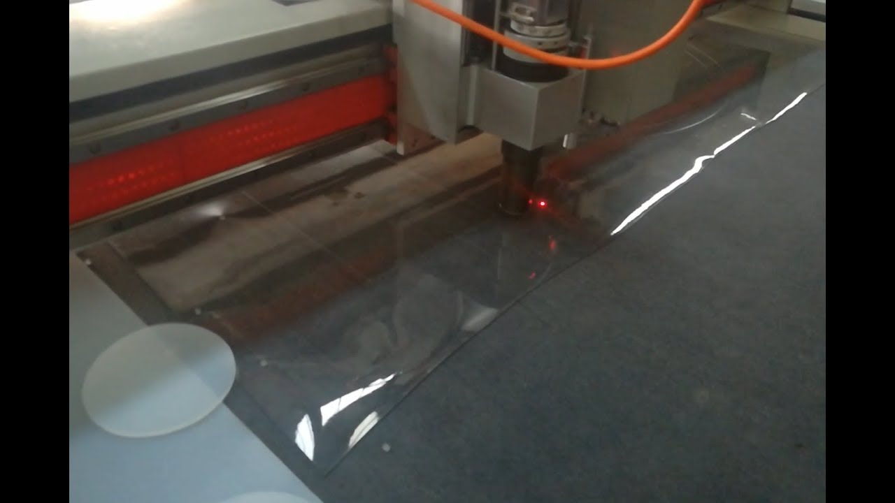 PVC塑料平板數字振動刀切割機